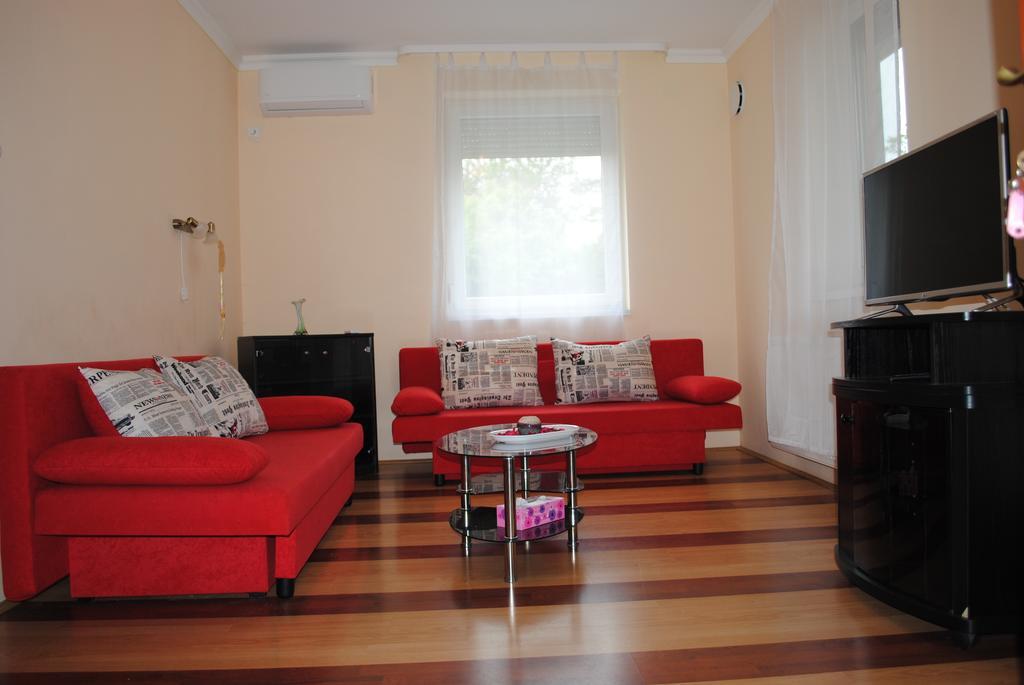 4 Lurko Apartman Uj Apartment Hajduszoboszlo Luaran gambar